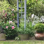 Le Bonheur A La Campagne Lesmont